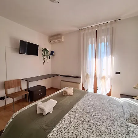 Near -300m To Station -ac Apartamento Valmadrera