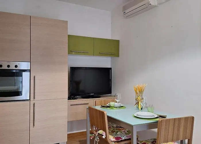 Tra E Montagna - Corte 77 شقة فالمادريرا